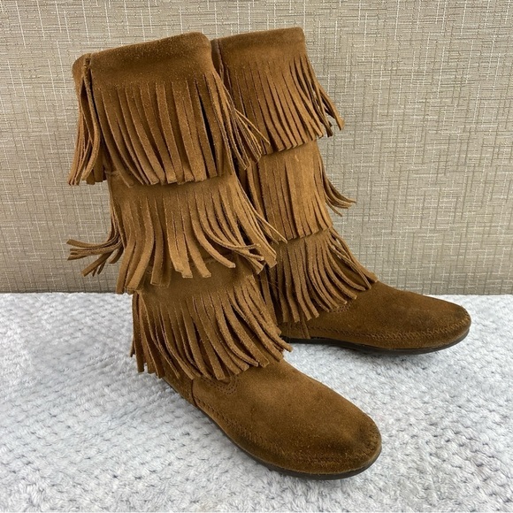 Vintage Minnetonka Women's Suede 3-Layer Fringe Moccasin Coachella Boots Sz 7 - Picture 3 of 15